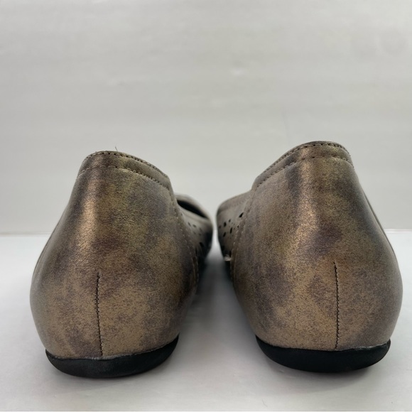 Easy Street Charlize Slip-On Flat Bronze‎ Metallic - Picture 10 of 14